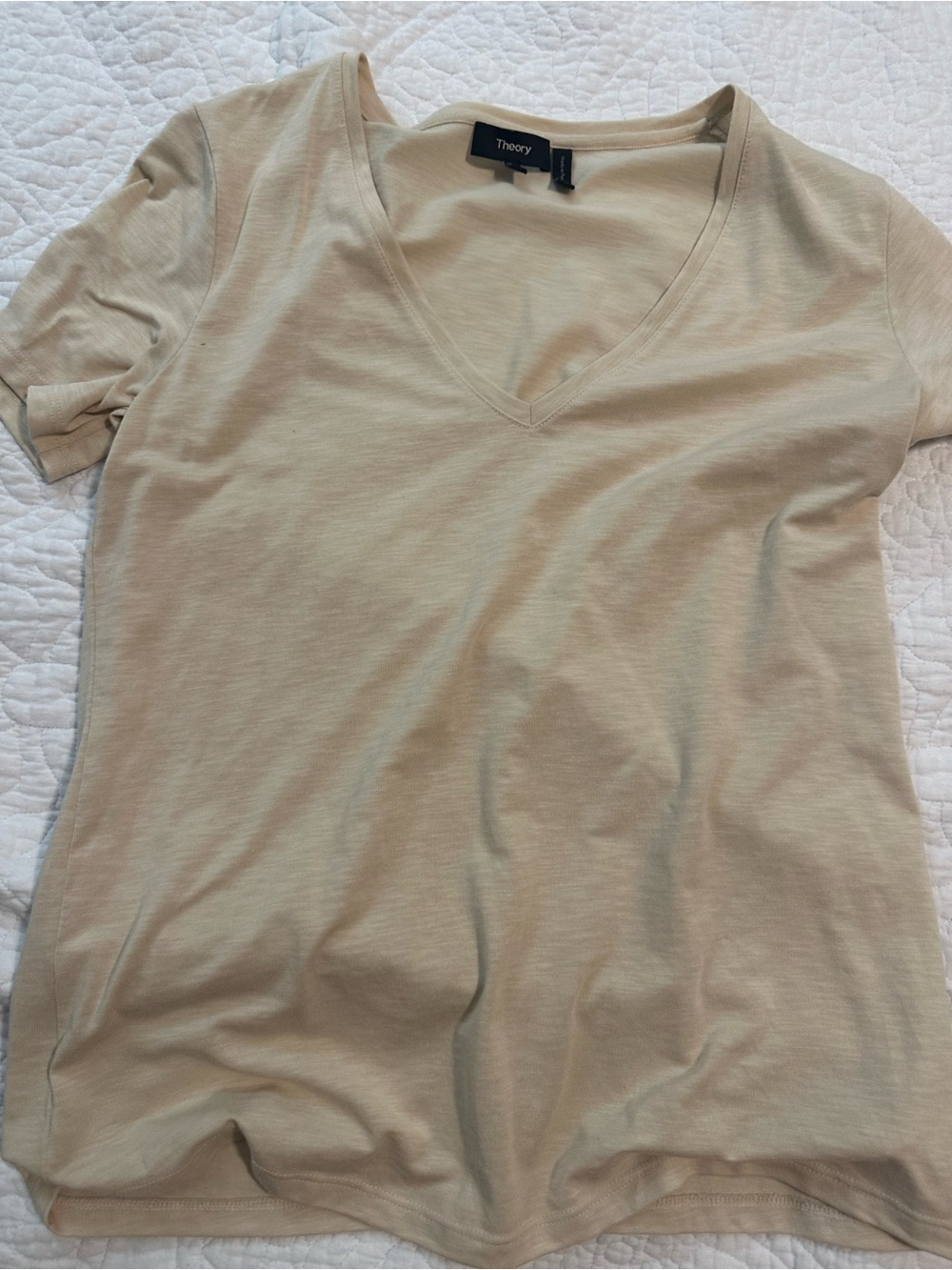 Theory Cream V-Neck Short Sleeve Tee